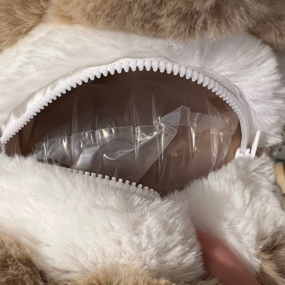 NWOT Pop Mart Labubu Flower Crossbody Bag - Picture 3 of 7